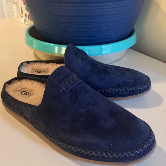 navy blue comfy shoes